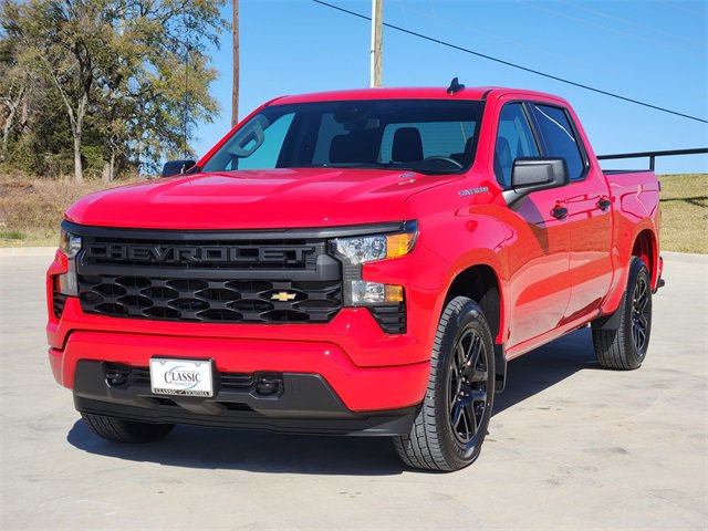 2026 Chevrolet Silverado 1500 Custom photo 2