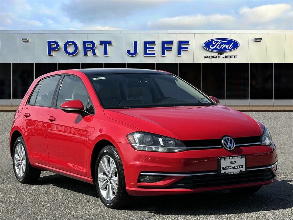 Used 2018 Volkswagen Golf SE with VIN 3VWG17AU1JM286040 for sale in Port Jefferson Station, NY