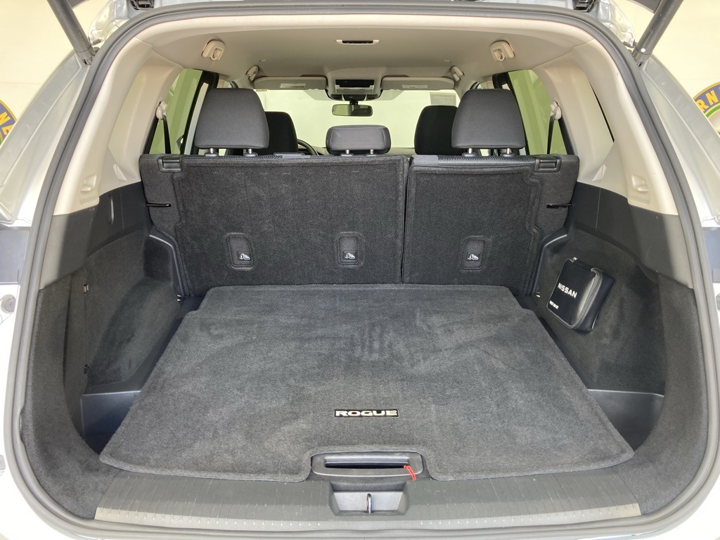 2024 Nissan Rogue SV photo 21