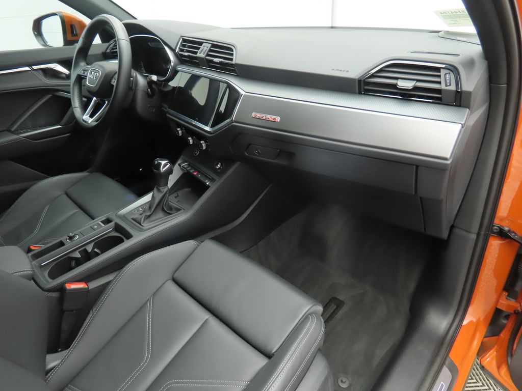 2024 Audi Q3 S line Premium Plus photo 17