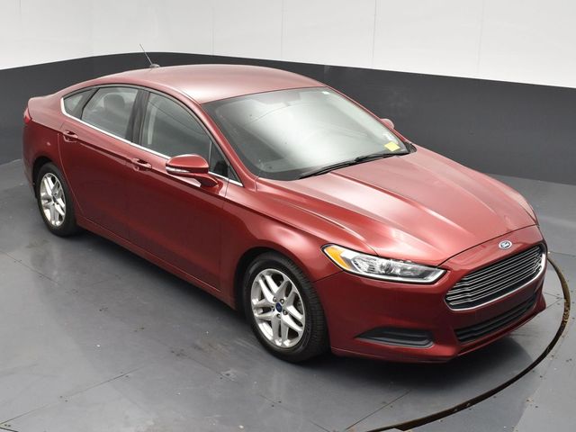 2016 Ford Fusion SE photo 25