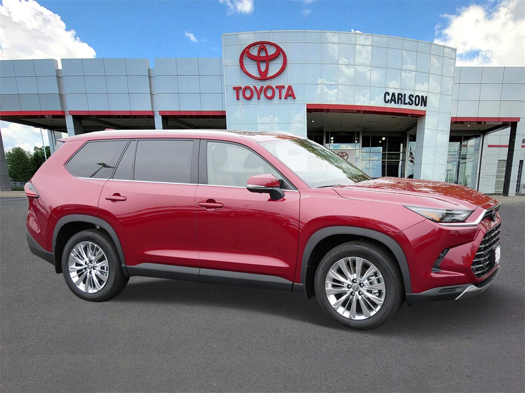 Used 2025 Toyota Grand Highlander Platinum with VIN 5TDAAAB52SS086427 for sale in Minneapolis, Minnesota