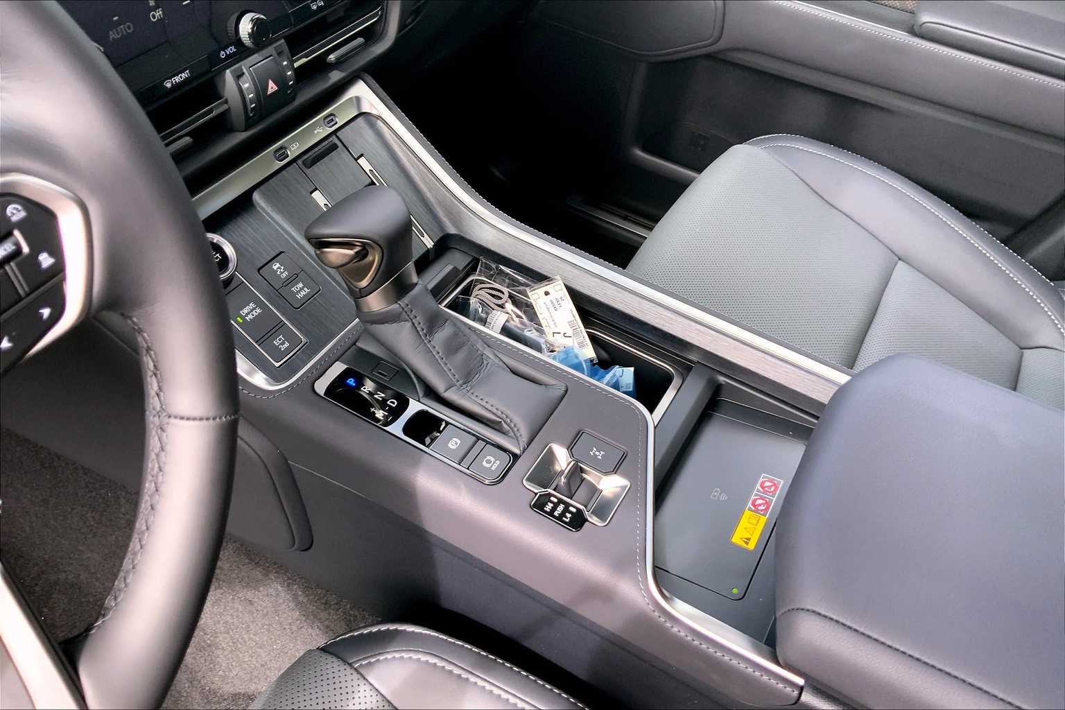 2025 Lexus GX 550 Premium photo 6