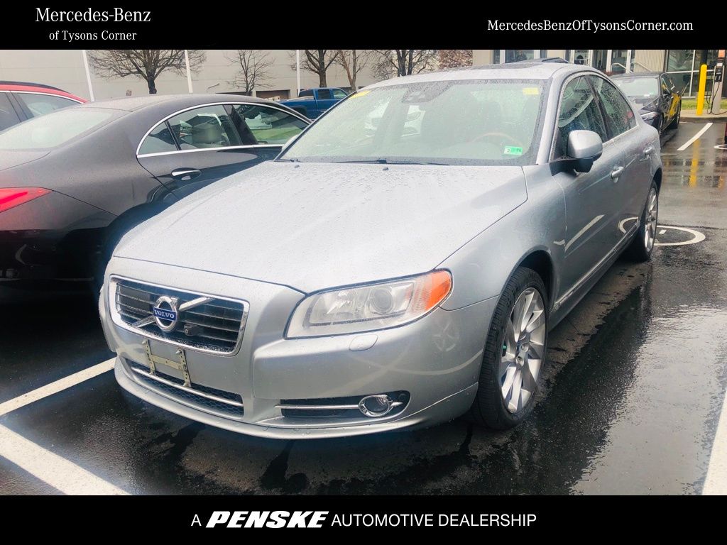 2013 Volvo S80 T6 Platinum's photo