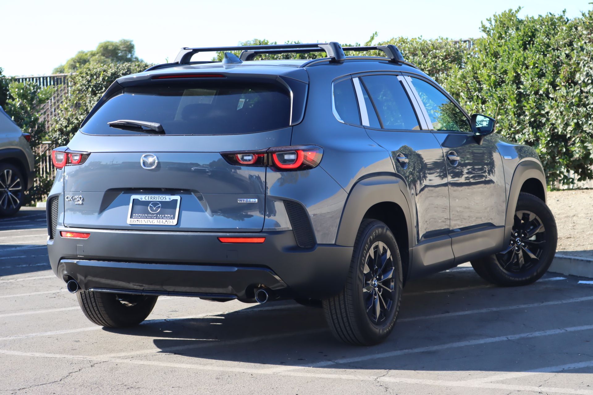 2025 Mazda CX-50 Premium photo 2