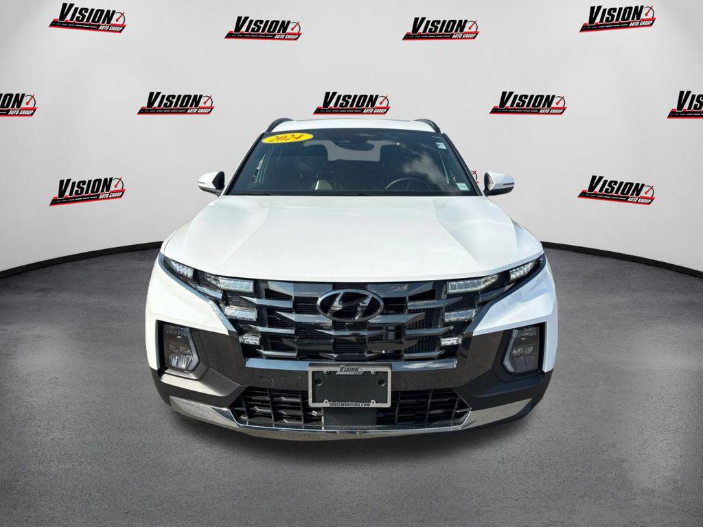 2024 Hyundai Santa Cruz Limited photo 2