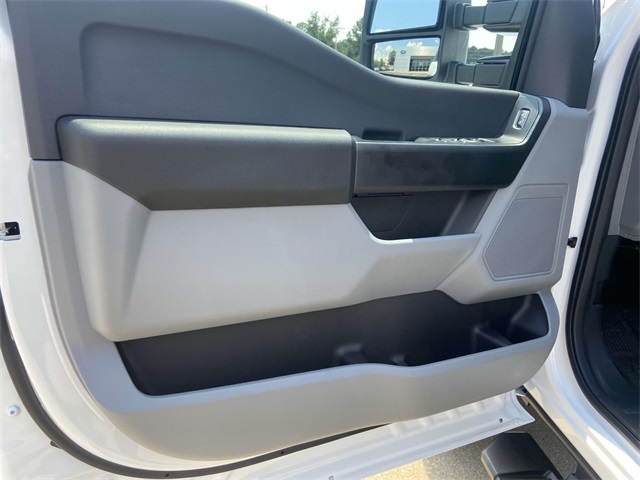 2025 Ford F-350 photo 12