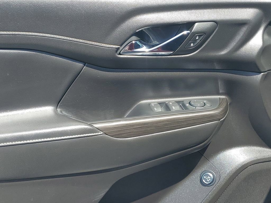 2023 Gmc Acadia SLT photo 40