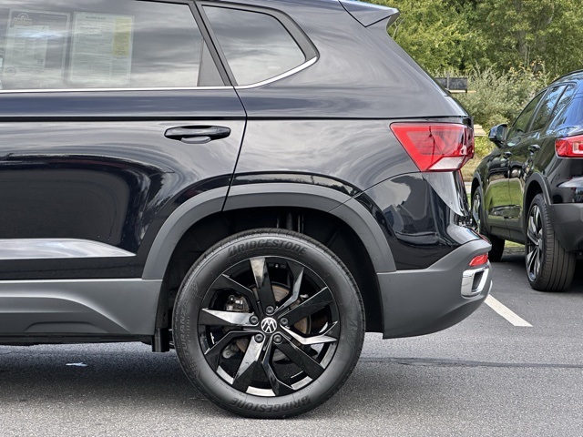 2022 Volkswagen Taos SE photo 17