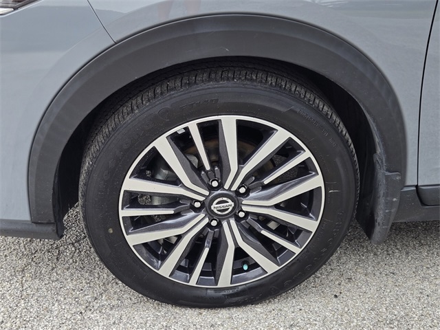 2021 Nissan Kicks SV photo 3