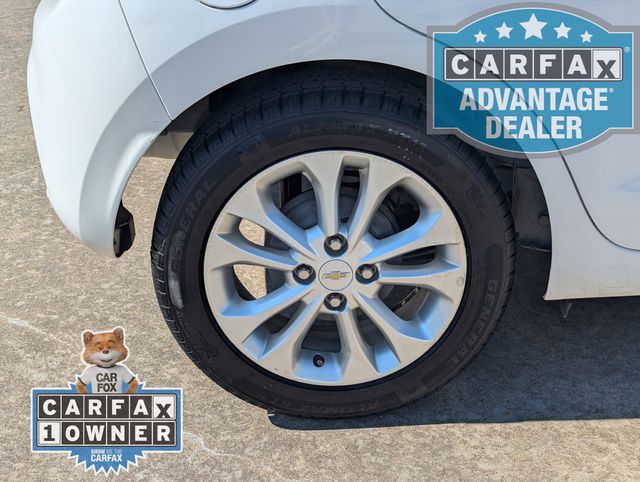 2019 Chevrolet Spark 1LT LT photo 3