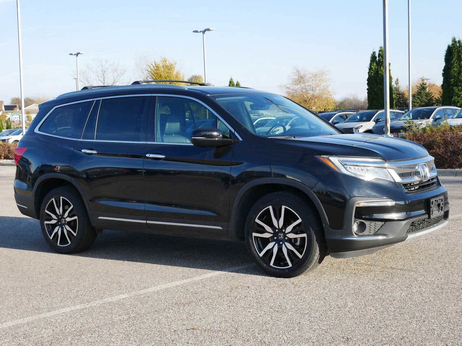 2020 Honda Pilot Elite's photo