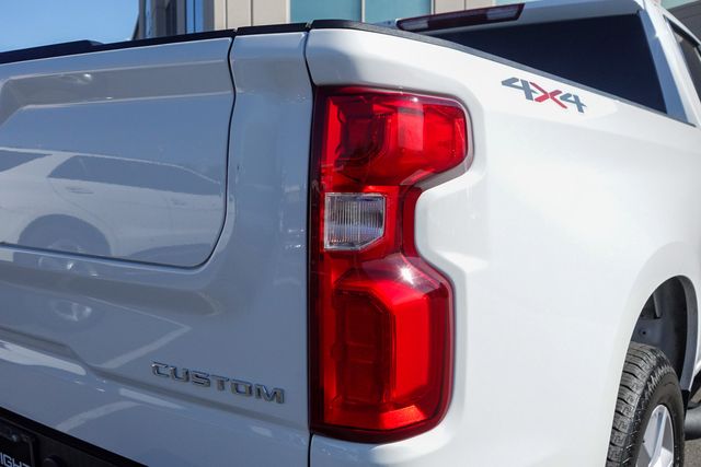 2021 Chevrolet Silverado 1500 Custom photo 9