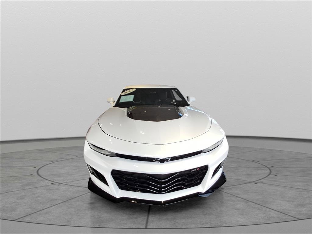 2017 Chevrolet Camaro ZL1 photo 2