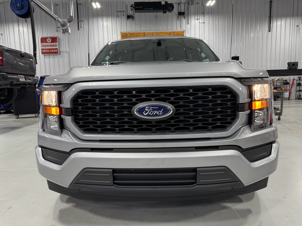 2023 Ford F-150 XL photo 14
