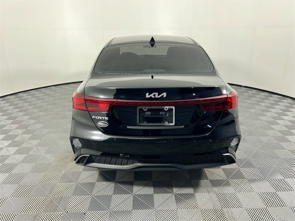 2023 Kia Forte LXS photo 4