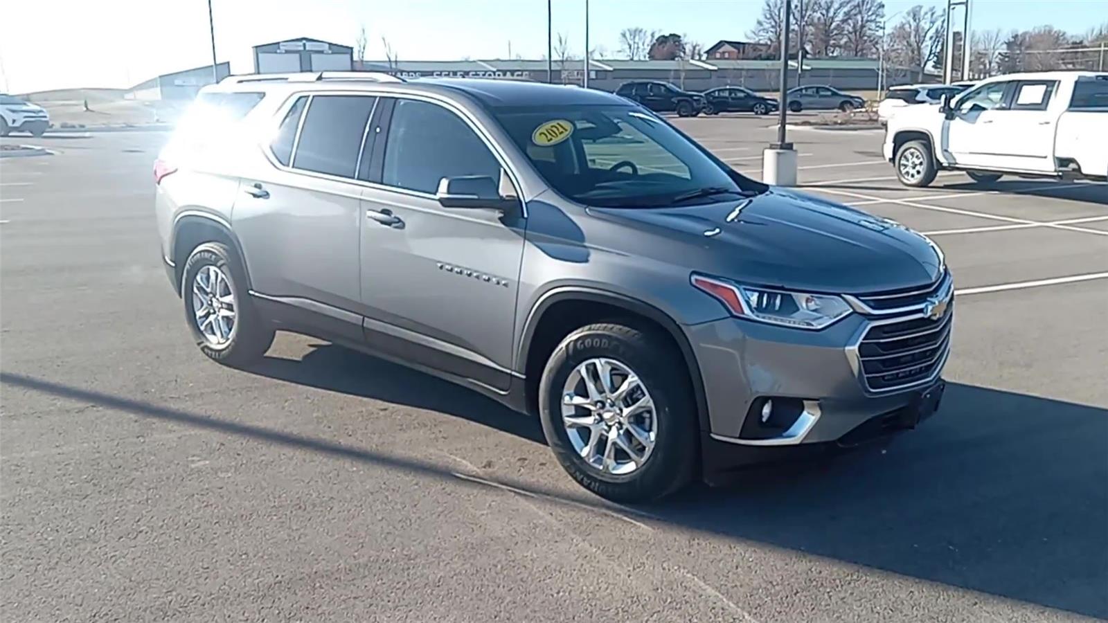 Certified 2021 Chevrolet Traverse 1LT with VIN 1GNERGKW0MJ142653 for sale in Kansas City