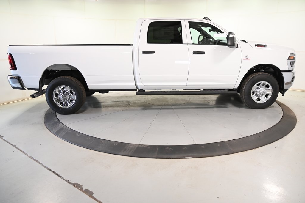 2026 Ram 2500 Tradesman photo 2