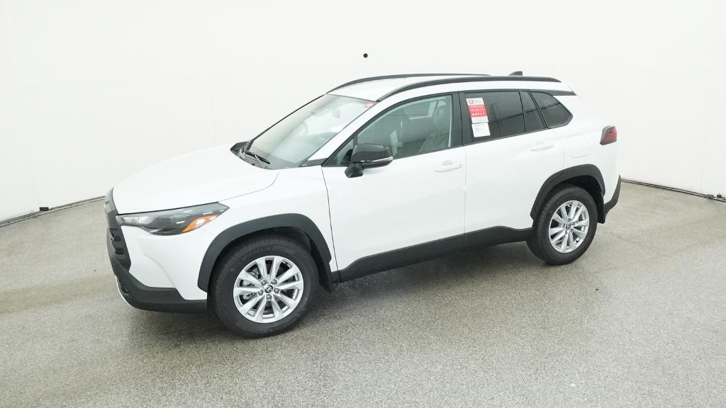 2026 Toyota Corolla Cross LE photo 7