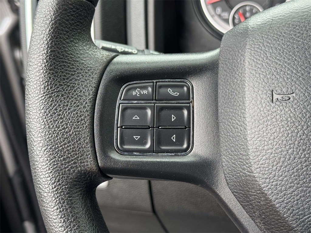 2019 Ram 1500 Classic Warlock photo 21