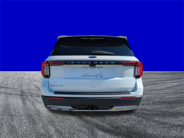 2026 Ford Explorer photo 4