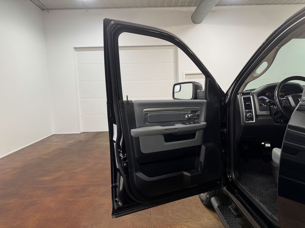 2019 Ram 1500 Classic SLT photo 51