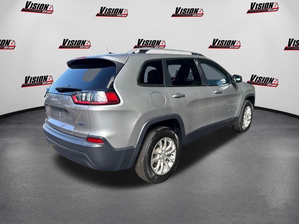 2019 Jeep Cherokee Latitude photo 4