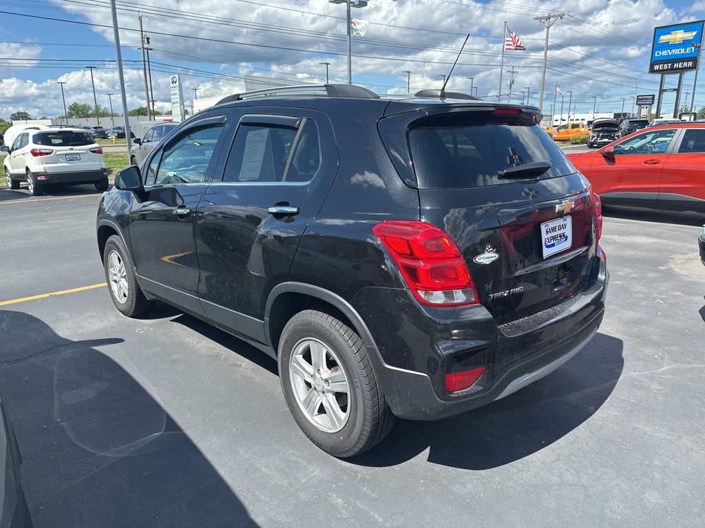 2019 Chevrolet Trax LT photo 3