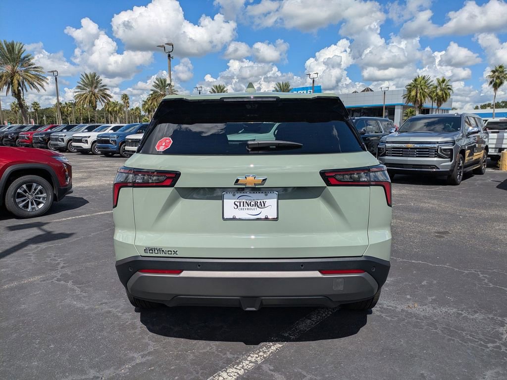 2026 Chevrolet Equinox LT photo 2