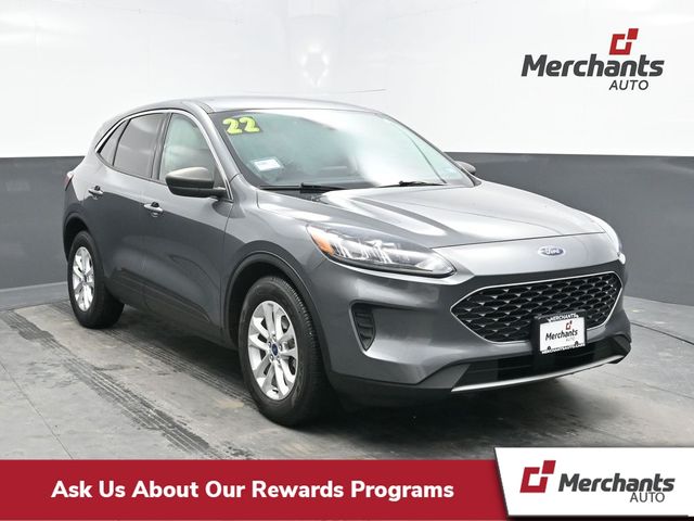 2022 Ford Escape SE's photo
