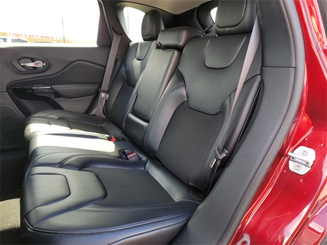 2020 Jeep Cherokee Altitude photo 16