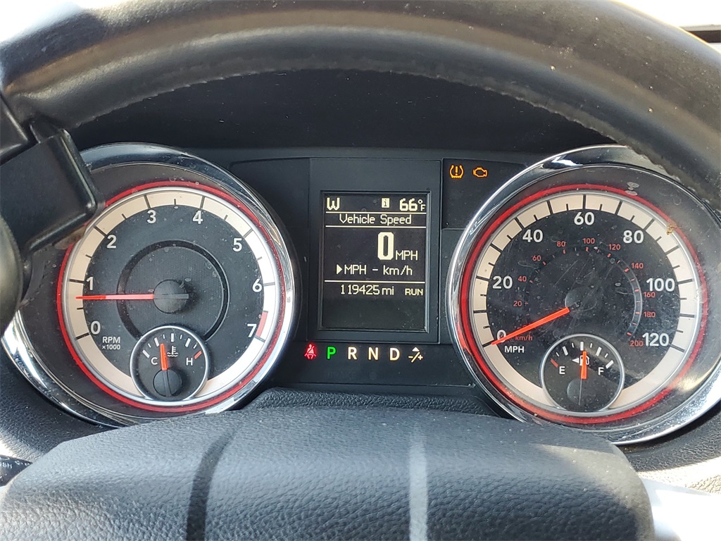 2013 Dodge Grand Caravan R/T photo 12