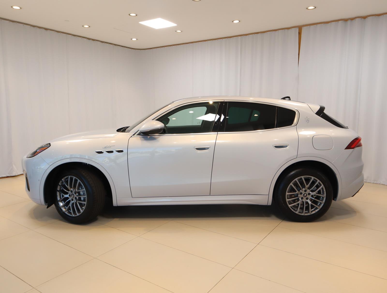 New 2024 Bianco Astro Metallic Maserati GT AWD image 2