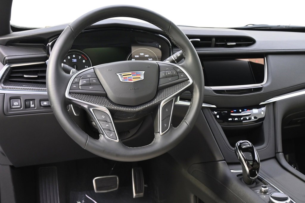 2025 Cadillac XT5 Sport photo 12