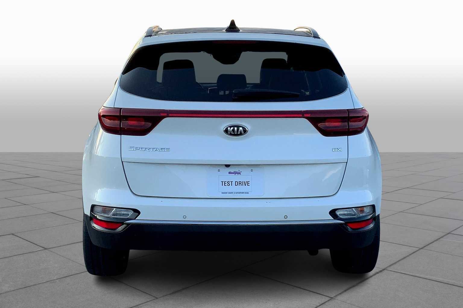 2020 Kia Sportage EX photo 4