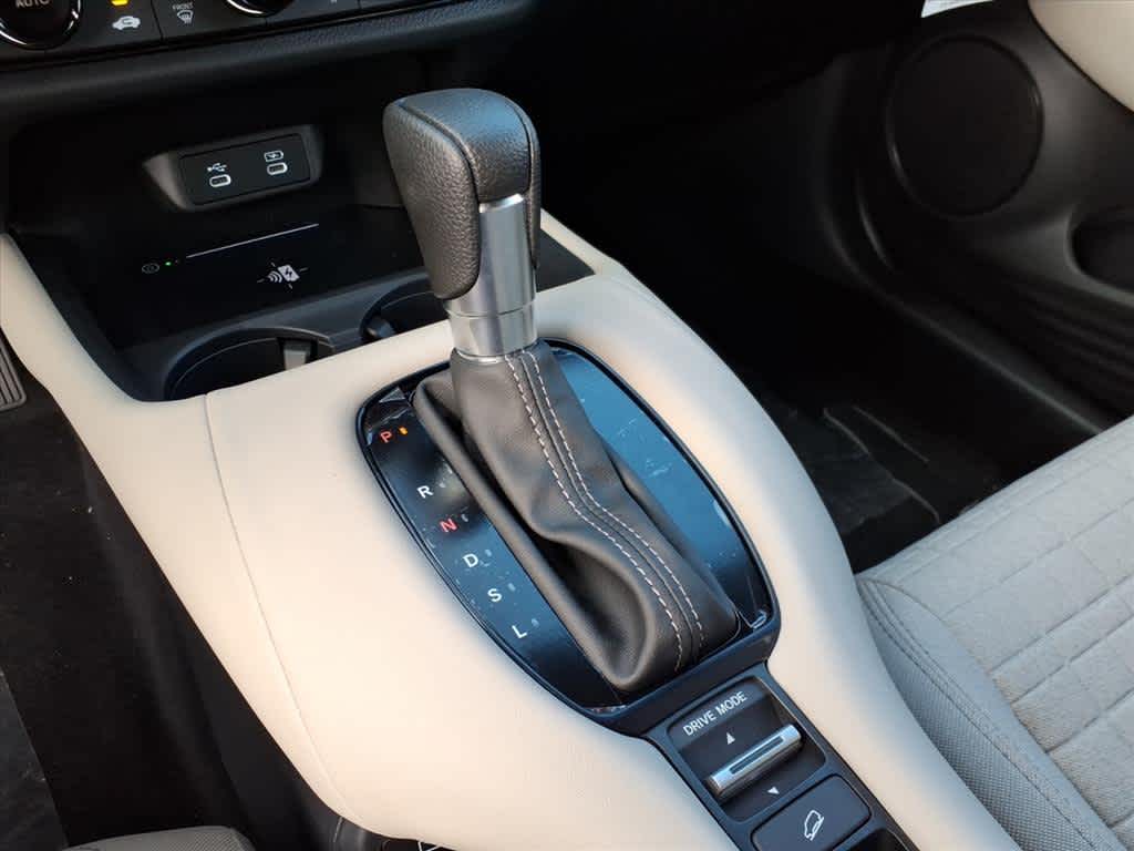 2026 Honda HR-V LX photo 8