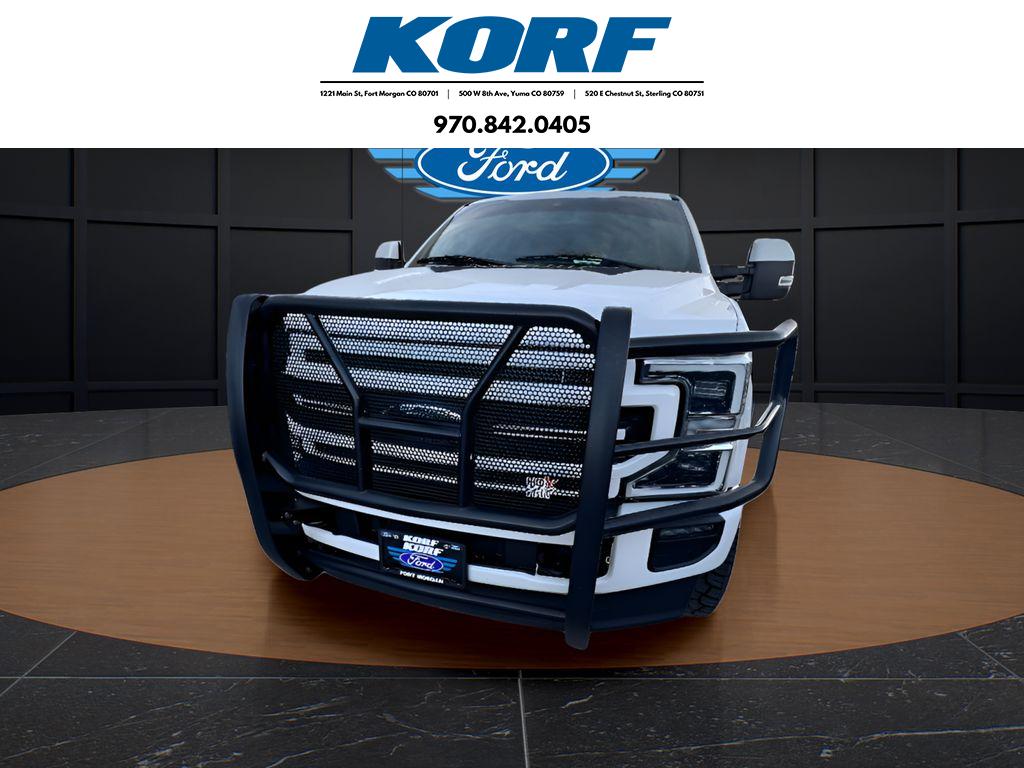 2022 Ford F-350 Super Duty Lariat's photo
