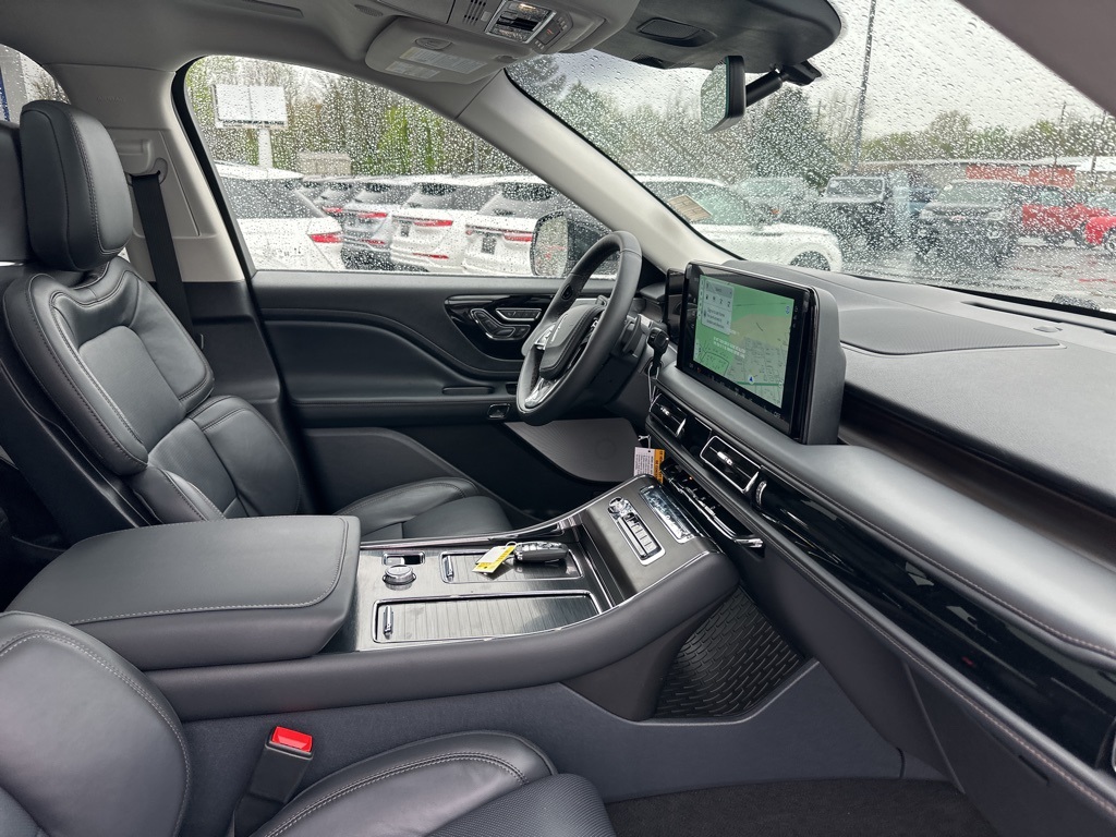 2025 Lincoln Aviator Reserve photo 11