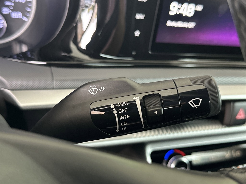 2022 Kia K5 GT-Line photo 21