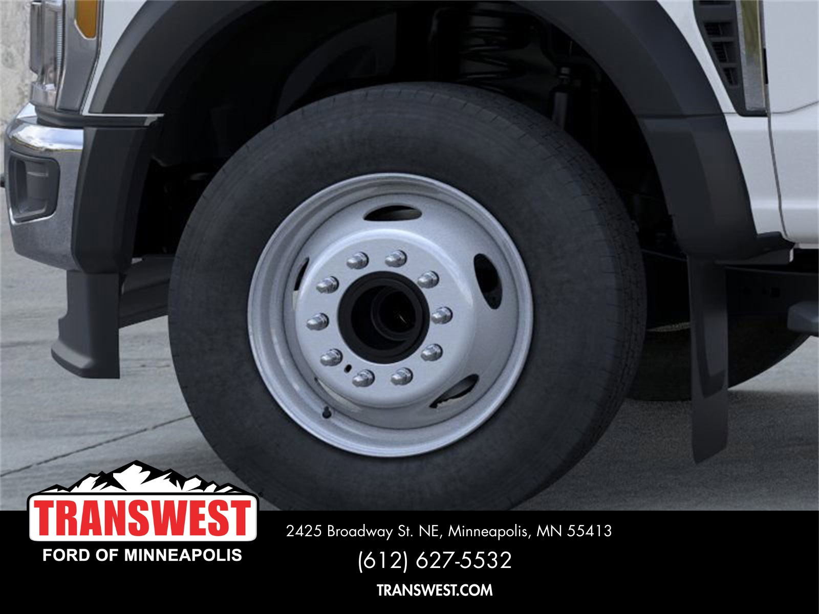 2025 Ford F-600 photo 19