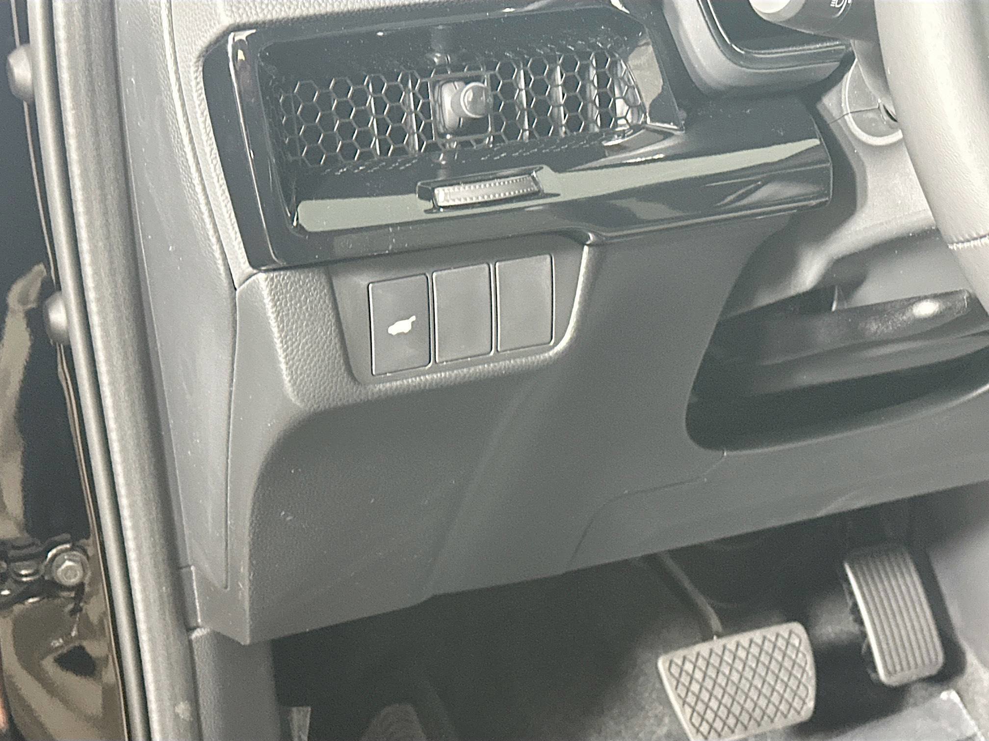 2026 Honda CR-V Sport Touring photo 9