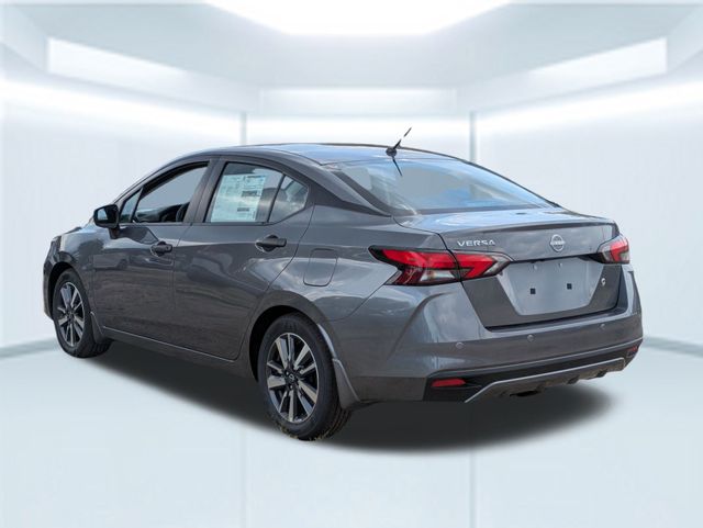 2025 Nissan Versa 1.6 S photo 3
