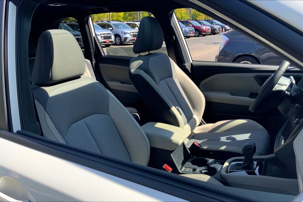 2025 Subaru Forester Premium Base photo 6