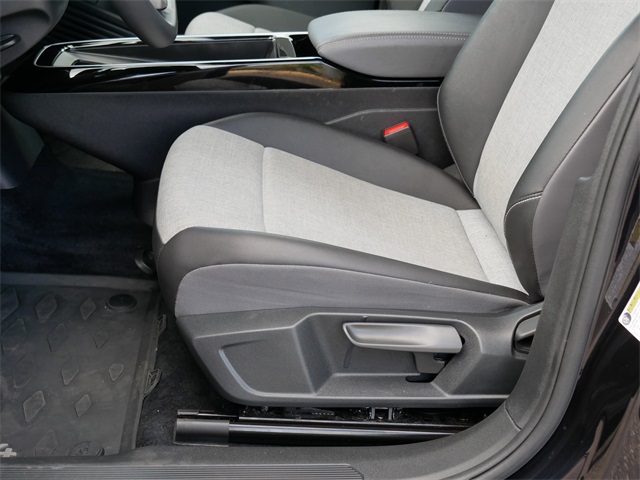 2024 Volkswagen ID.4 Standard photo 14