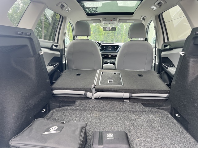 2022 Volkswagen Taos SE photo 14