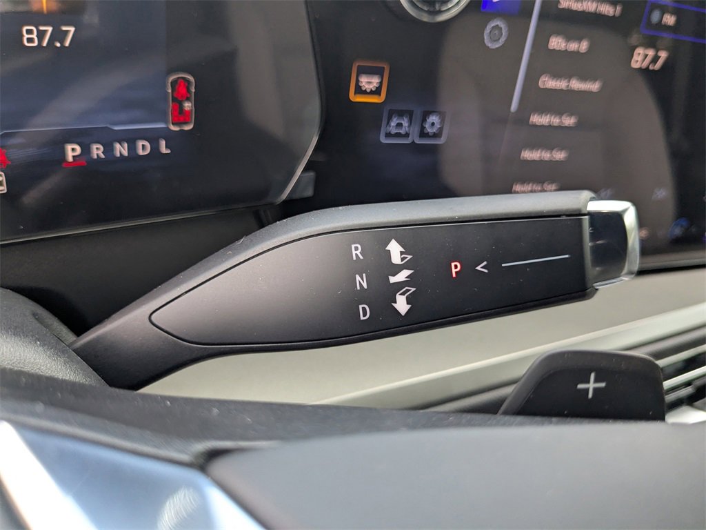 2026 Chevrolet Traverse L photo 15