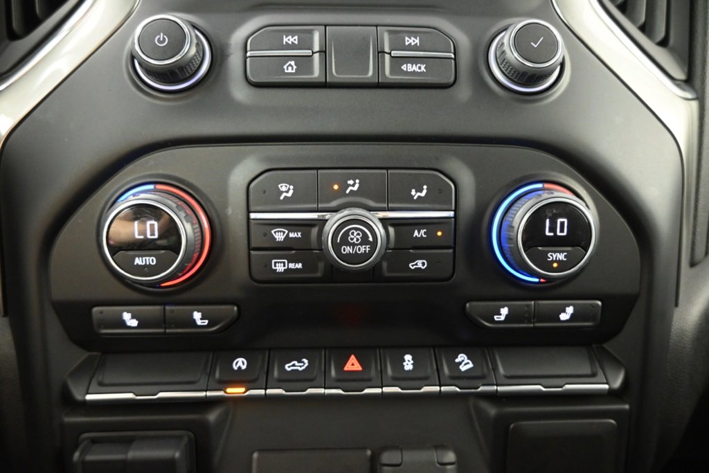 2021 Chevrolet Silverado 1500 RST photo 27