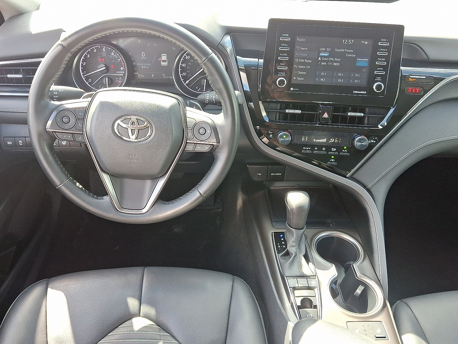 2023 Toyota Camry SE photo 12