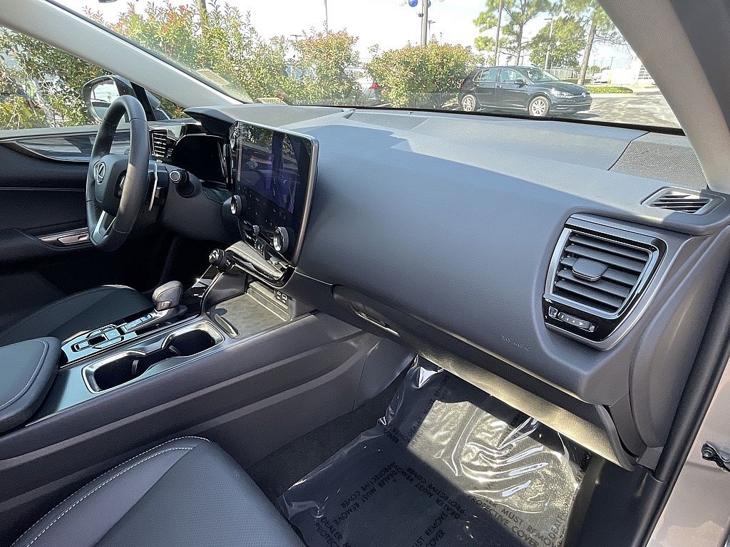 2025 Lexus NX 350h Premium photo 25