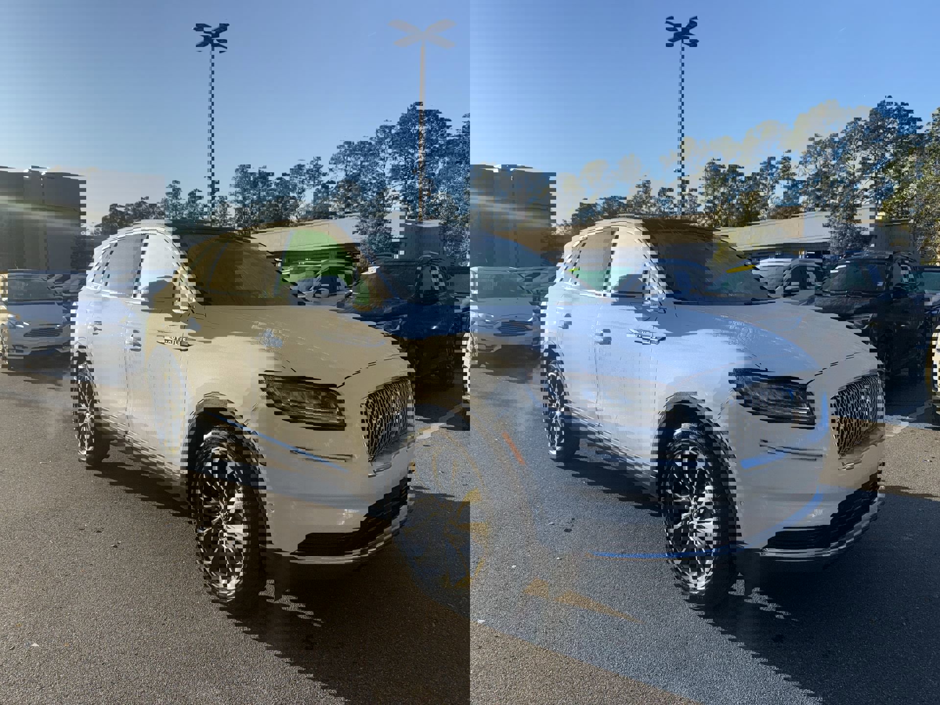 2021 Lincoln Nautilus Reserve's photo